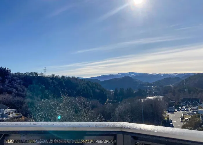 Semesterbostad Lovely In Flaktveit With Wifi Blinde