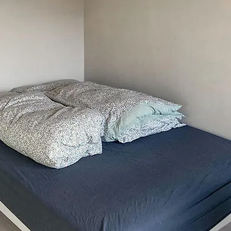 Lovely In Flaktveit With Wifi *