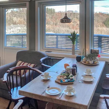 Lovely In Flaktveit With Wifi Prázdninový dům Blinde